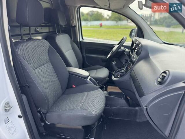 Белый Мерседес Ситан, объемом двигателя 1.5 л и пробегом 157 тыс. км за 11700 $, фото 27 на Automoto.ua