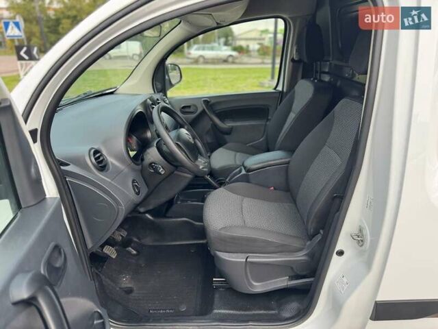 Белый Мерседес Ситан, объемом двигателя 1.5 л и пробегом 157 тыс. км за 11700 $, фото 53 на Automoto.ua