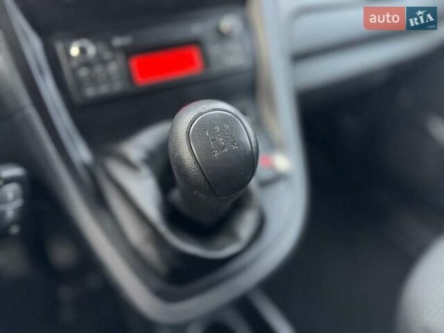 Белый Мерседес Ситан, объемом двигателя 1.5 л и пробегом 157 тыс. км за 11700 $, фото 43 на Automoto.ua