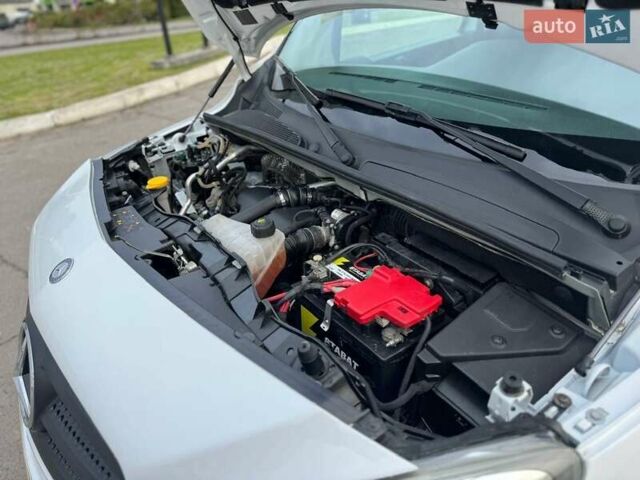 Белый Мерседес Ситан, объемом двигателя 1.5 л и пробегом 157 тыс. км за 11700 $, фото 12 на Automoto.ua