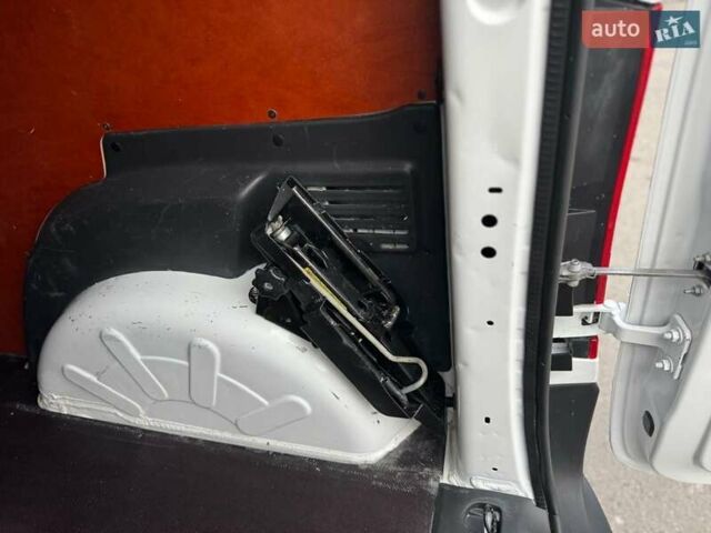 Белый Мерседес Ситан, объемом двигателя 1.5 л и пробегом 157 тыс. км за 11700 $, фото 22 на Automoto.ua