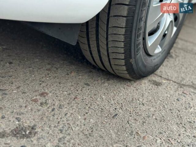 Белый Мерседес Ситан, объемом двигателя 1.5 л и пробегом 157 тыс. км за 11700 $, фото 56 на Automoto.ua