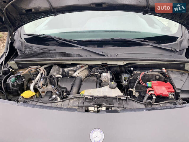 Чорний Мерседес Сітан, об'ємом двигуна 1.46 л та пробігом 200 тис. км за 8300 $, фото 7 на Automoto.ua