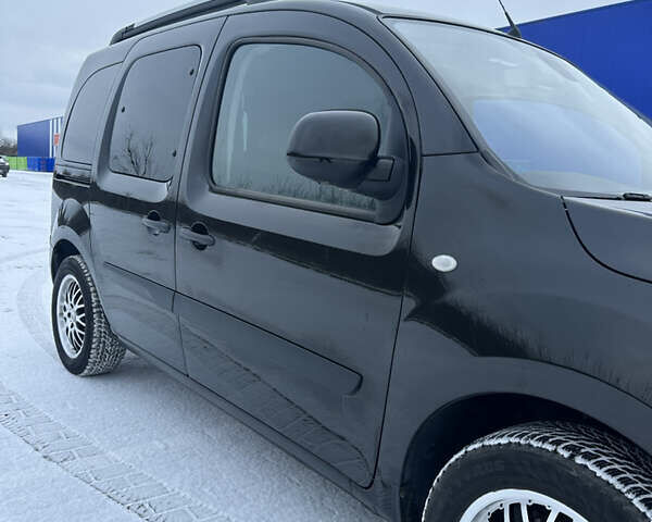 Черный Мерседес Ситан, объемом двигателя 1.5 л и пробегом 147 тыс. км за 12000 $, фото 6 на Automoto.ua