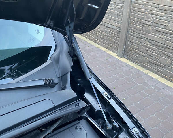 Мерседес Сітан 2014 у Чернігові на Automoto.ua Чорний Мерседес Сітан, об'ємом двигуна 1.46 л та пробігом 290 тис. км за 10900 $, фото 63 на Automoto.ua