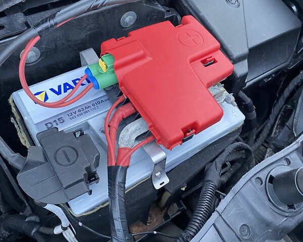 Мерседес Сітан 2014 у Чернігові на Automoto.ua Чорний Мерседес Сітан, об'ємом двигуна 1.46 л та пробігом 290 тис. км за 10900 $, фото 69 на Automoto.ua