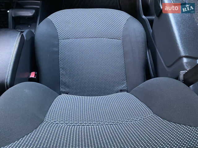 Мерседес Сітан 2014 у Чернігові на Automoto.ua Чорний Мерседес Сітан, об'ємом двигуна 1.46 л та пробігом 290 тис. км за 10900 $, фото 45 на Automoto.ua