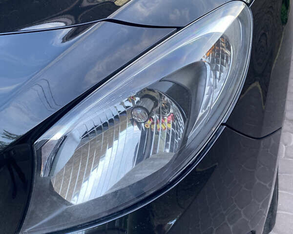 Мерседес Сітан 2014 у Чернігові на Automoto.ua Чорний Мерседес Сітан, об'ємом двигуна 1.46 л та пробігом 290 тис. км за 10900 $, фото 27 на Automoto.ua