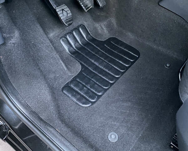 Мерседес Сітан 2014 у Чернігові на Automoto.ua Чорний Мерседес Сітан, об'ємом двигуна 1.46 л та пробігом 290 тис. км за 10900 $, фото 46 на Automoto.ua