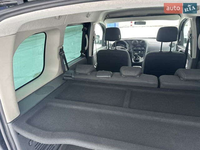 Черный Мерседес Ситан, объемом двигателя 1.5 л и пробегом 147 тыс. км за 12000 $, фото 29 на Automoto.ua