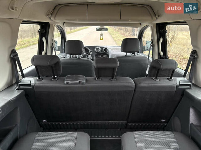 Чорний Мерседес Сітан, об'ємом двигуна 1.46 л та пробігом 135 тис. км за 12900 $, фото 31 на Automoto.ua