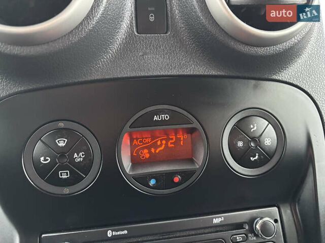 Чорний Мерседес Сітан, об'ємом двигуна 1.46 л та пробігом 135 тис. км за 12900 $, фото 37 на Automoto.ua