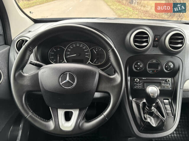 Чорний Мерседес Сітан, об'ємом двигуна 1.46 л та пробігом 135 тис. км за 12900 $, фото 29 на Automoto.ua