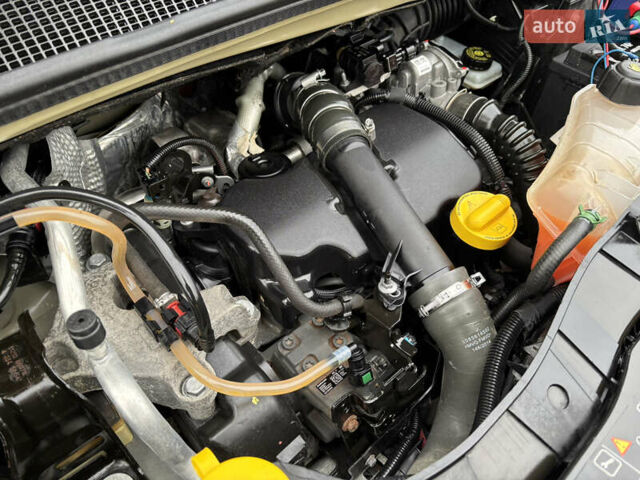 Чорний Мерседес Сітан, об'ємом двигуна 1.46 л та пробігом 135 тис. км за 12900 $, фото 49 на Automoto.ua