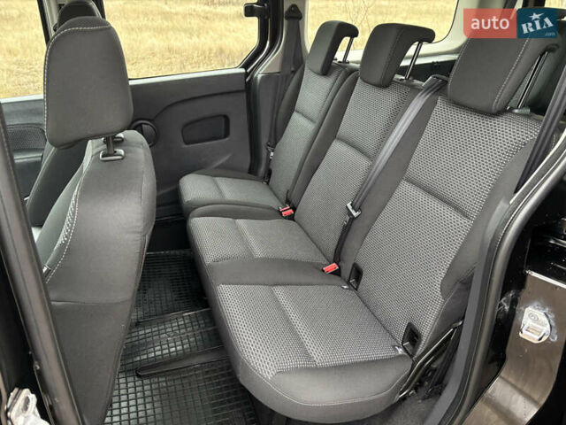 Чорний Мерседес Сітан, об'ємом двигуна 1.46 л та пробігом 135 тис. км за 12900 $, фото 22 на Automoto.ua