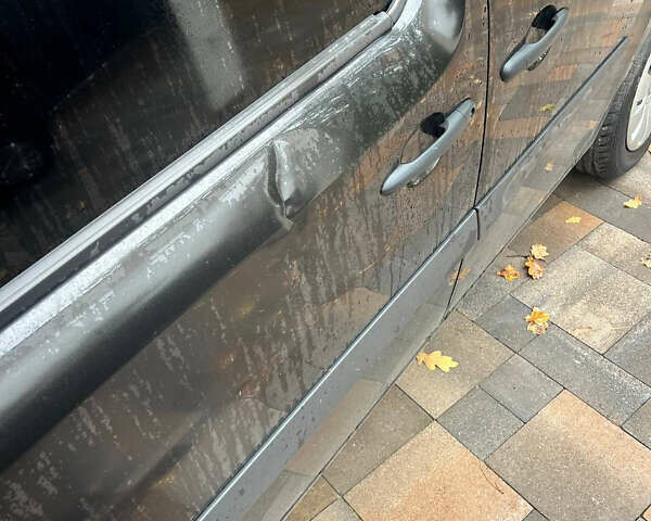 Чорний Мерседес Сітан, об'ємом двигуна 1.46 л та пробігом 242 тис. км за 10300 $, фото 5 на Automoto.ua