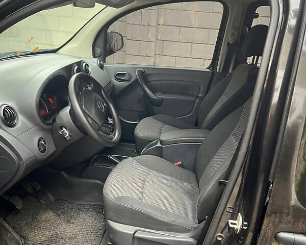 Чорний Мерседес Сітан, об'ємом двигуна 1.46 л та пробігом 242 тис. км за 10300 $, фото 10 на Automoto.ua