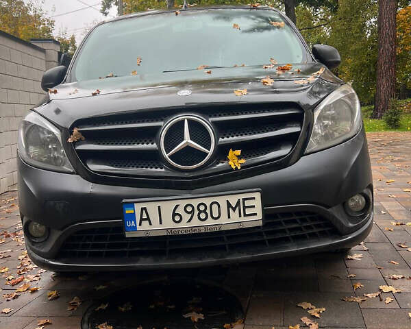 Чорний Мерседес Сітан, об'ємом двигуна 1.46 л та пробігом 242 тис. км за 10300 $, фото 1 на Automoto.ua