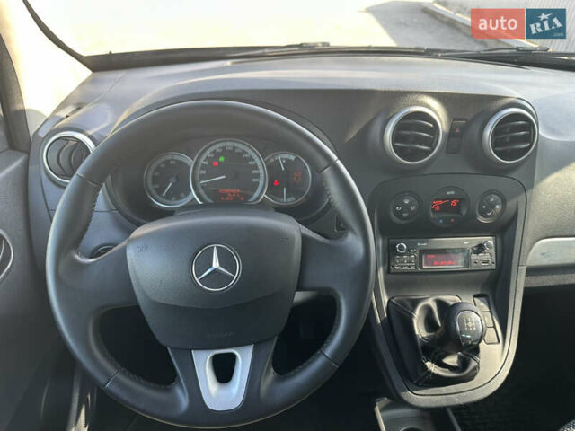 Чорний Мерседес Сітан, об'ємом двигуна 1.46 л та пробігом 238 тис. км за 11500 $, фото 6 на Automoto.ua