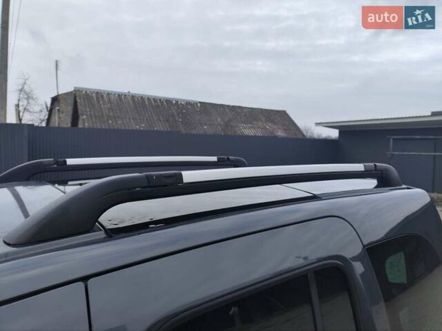 Черный Мерседес Ситан, объемом двигателя 1.5 л и пробегом 153 тыс. км за 13700 $, фото 48 на Automoto.ua