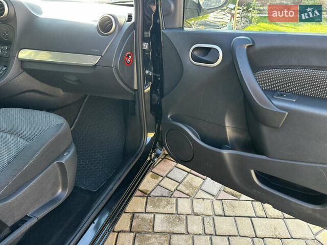 Чорний Мерседес Сітан, об'ємом двигуна 1.46 л та пробігом 238 тис. км за 11500 $, фото 30 на Automoto.ua
