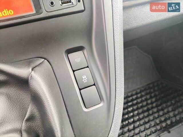 Черный Мерседес Ситан, объемом двигателя 1.5 л и пробегом 153 тыс. км за 13700 $, фото 20 на Automoto.ua