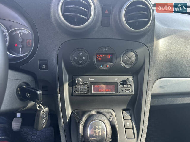 Чорний Мерседес Сітан, об'ємом двигуна 1.46 л та пробігом 238 тис. км за 11500 $, фото 27 на Automoto.ua