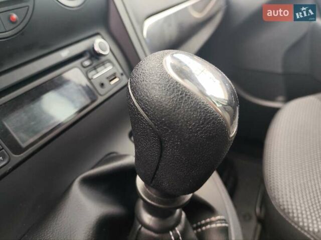 Черный Мерседес Ситан, объемом двигателя 1.5 л и пробегом 153 тыс. км за 13700 $, фото 21 на Automoto.ua