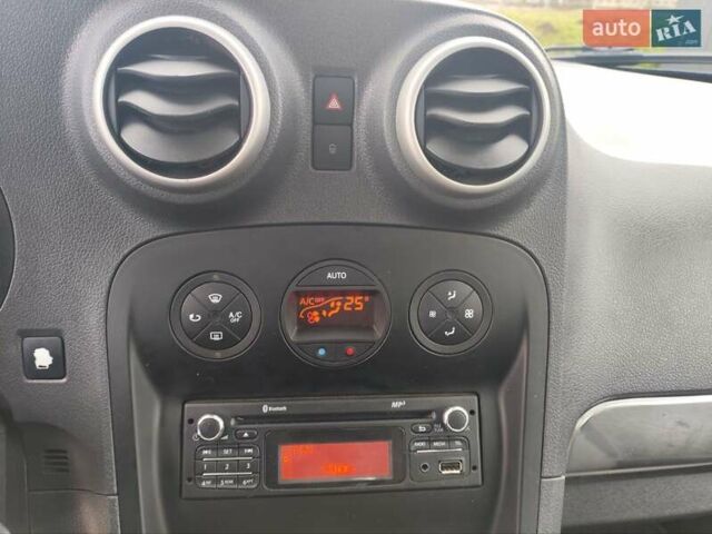 Черный Мерседес Ситан, объемом двигателя 1.5 л и пробегом 153 тыс. км за 13700 $, фото 19 на Automoto.ua