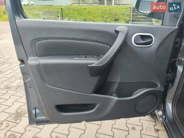 Черный Мерседес Ситан, объемом двигателя 1.5 л и пробегом 153 тыс. км за 13700 $, фото 29 на Automoto.ua