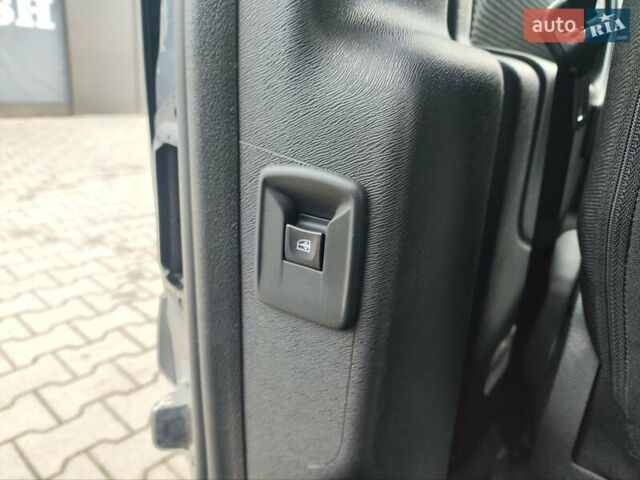 Черный Мерседес Ситан, объемом двигателя 1.5 л и пробегом 153 тыс. км за 13700 $, фото 26 на Automoto.ua