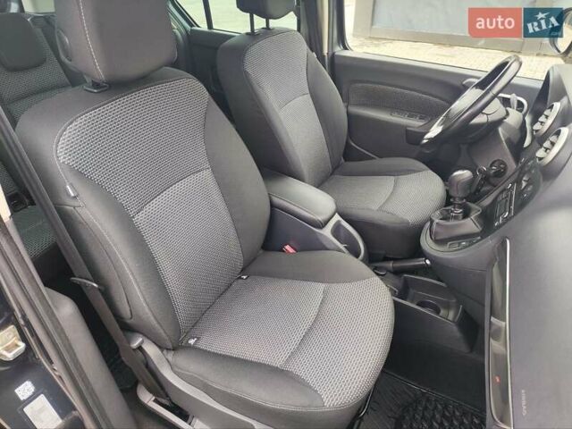 Черный Мерседес Ситан, объемом двигателя 1.5 л и пробегом 153 тыс. км за 13700 $, фото 32 на Automoto.ua