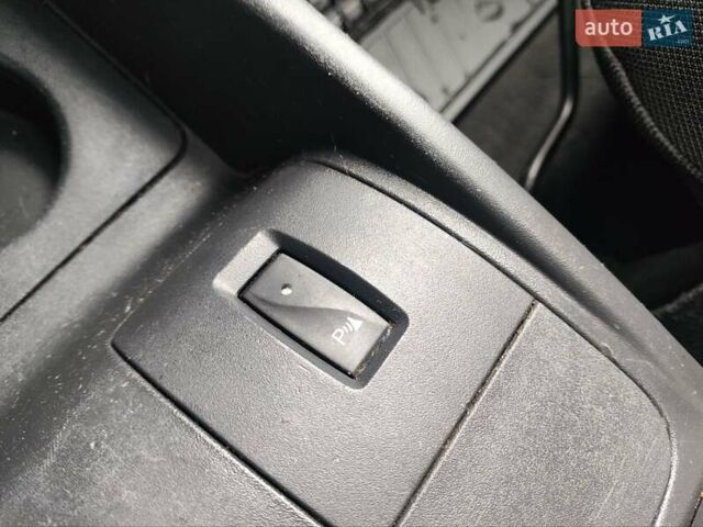 Черный Мерседес Ситан, объемом двигателя 1.5 л и пробегом 153 тыс. км за 13700 $, фото 22 на Automoto.ua