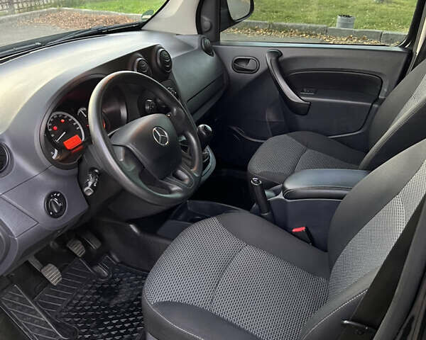 Черный Мерседес Ситан, объемом двигателя 1.5 л и пробегом 209 тыс. км за 15000 $, фото 10 на Automoto.ua