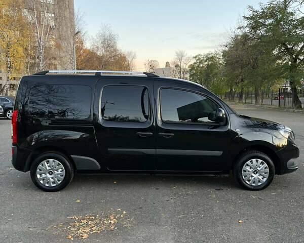 Черный Мерседес Ситан, объемом двигателя 1.5 л и пробегом 209 тыс. км за 15000 $, фото 3 на Automoto.ua