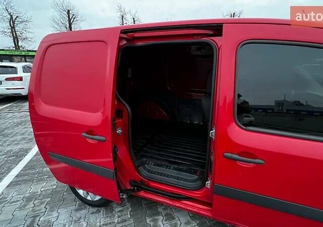 Червоний Мерседес Сітан, об'ємом двигуна 1.46 л та пробігом 234 тис. км за 8490 $, фото 54 на Automoto.ua