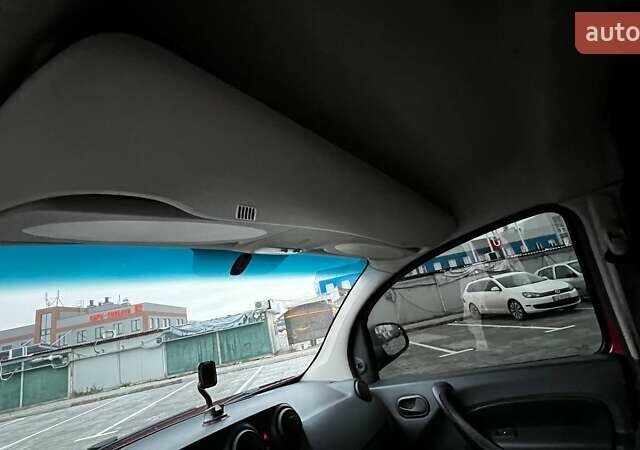 Червоний Мерседес Сітан, об'ємом двигуна 1.46 л та пробігом 234 тис. км за 8490 $, фото 45 на Automoto.ua