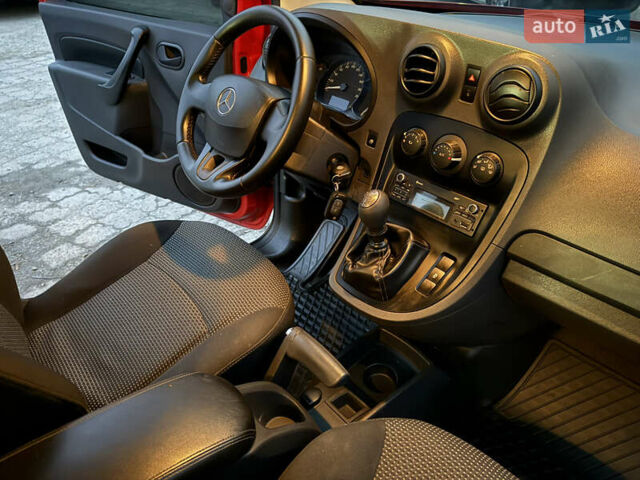 Красный Мерседес Ситан, объемом двигателя 1.5 л и пробегом 187 тыс. км за 11599 $, фото 25 на Automoto.ua