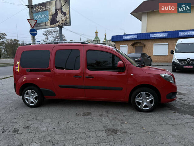 Красный Мерседес Ситан, объемом двигателя 1.5 л и пробегом 187 тыс. км за 11599 $, фото 6 на Automoto.ua