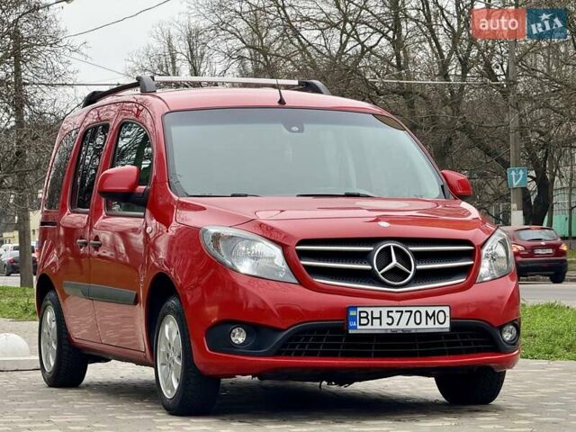 Красный Мерседес Ситан, объемом двигателя 1.46 л и пробегом 187 тыс. км за 10999 $, фото 4 на Automoto.ua