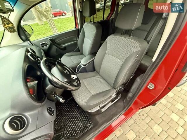 Красный Мерседес Ситан, объемом двигателя 1.46 л и пробегом 187 тыс. км за 10999 $, фото 35 на Automoto.ua