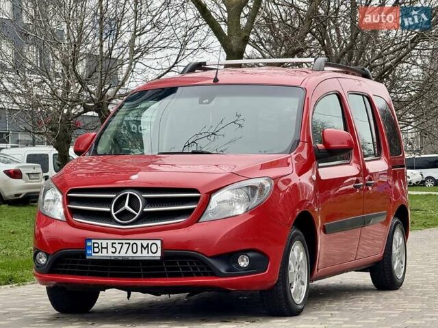 Красный Мерседес Ситан, объемом двигателя 1.46 л и пробегом 187 тыс. км за 10999 $, фото 3 на Automoto.ua