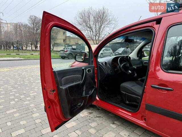 Красный Мерседес Ситан, объемом двигателя 1.46 л и пробегом 187 тыс. км за 10999 $, фото 28 на Automoto.ua