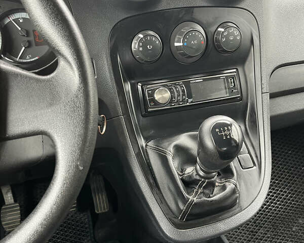 Мерседес Ситан, объемом двигателя 1.5 л и пробегом 138 тыс. км за 13800 $, фото 7 на Automoto.ua