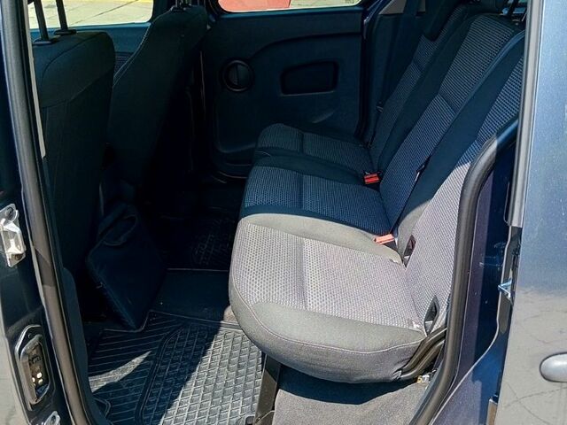 Сірий Мерседес Сітан, об'ємом двигуна 1.5 л та пробігом 214 тис. км за 11000 $, фото 6 на Automoto.ua