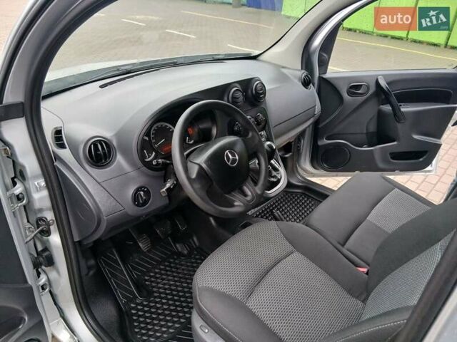 Серый Мерседес Ситан, объемом двигателя 0 л и пробегом 193 тыс. км за 12200 $, фото 9 на Automoto.ua