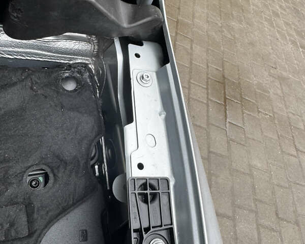 Серый Мерседес Ситан, объемом двигателя 1.46 л и пробегом 190 тыс. км за 15550 $, фото 49 на Automoto.ua