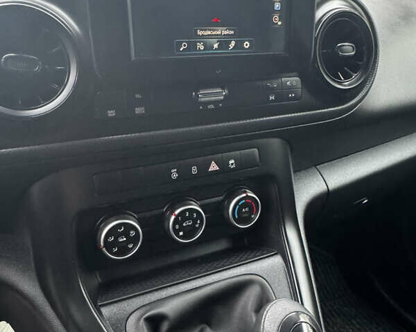 Серый Мерседес Ситан, объемом двигателя 1.46 л и пробегом 190 тыс. км за 15550 $, фото 37 на Automoto.ua