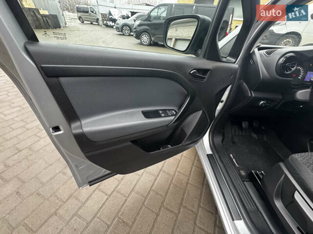 Серый Мерседес Ситан, объемом двигателя 1.46 л и пробегом 190 тыс. км за 15550 $, фото 31 на Automoto.ua