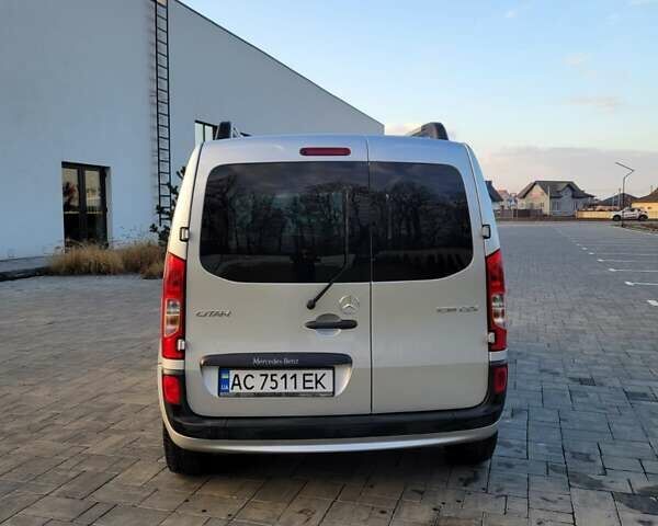 Сірий Мерседес Сітан, об'ємом двигуна 1.46 л та пробігом 257 тис. км за 9500 $, фото 4 на Automoto.ua